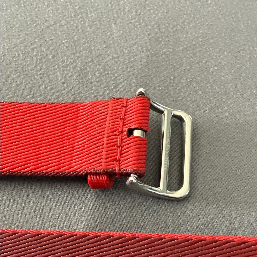 Hermes Red Apple Watch Band 45mm - Picture 5 of 5